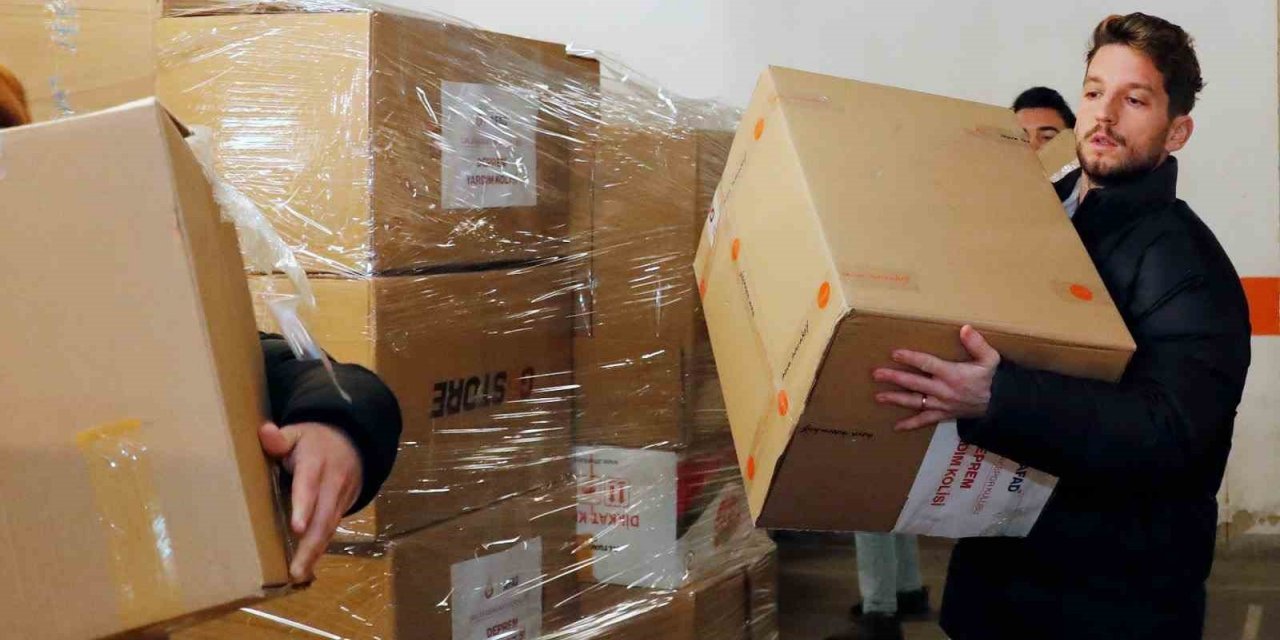 Dries Mertens ve eşinden yardım çalışmalarına destek