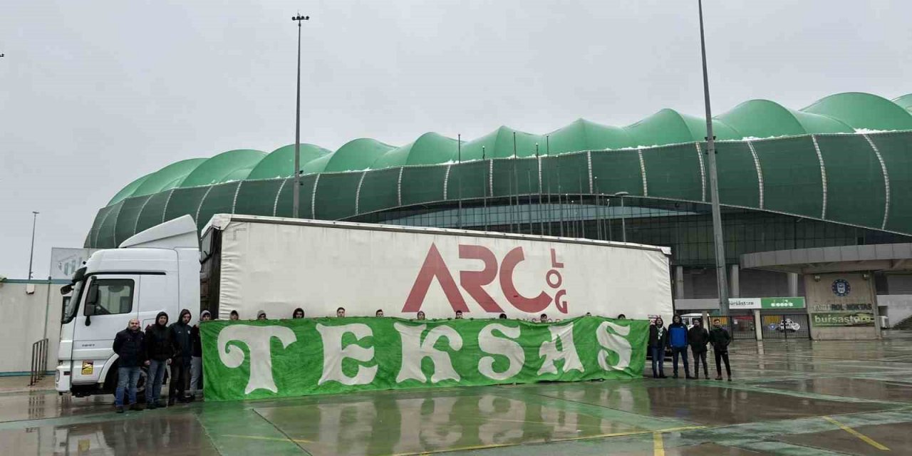 Bursaspor taraftarı, depremzedeler için 17. tırı dolduruyor