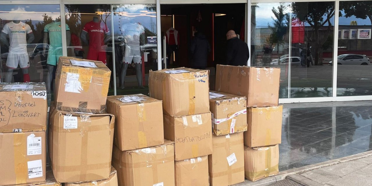 Antalyaspor, tesislerini depremzedelere açtı