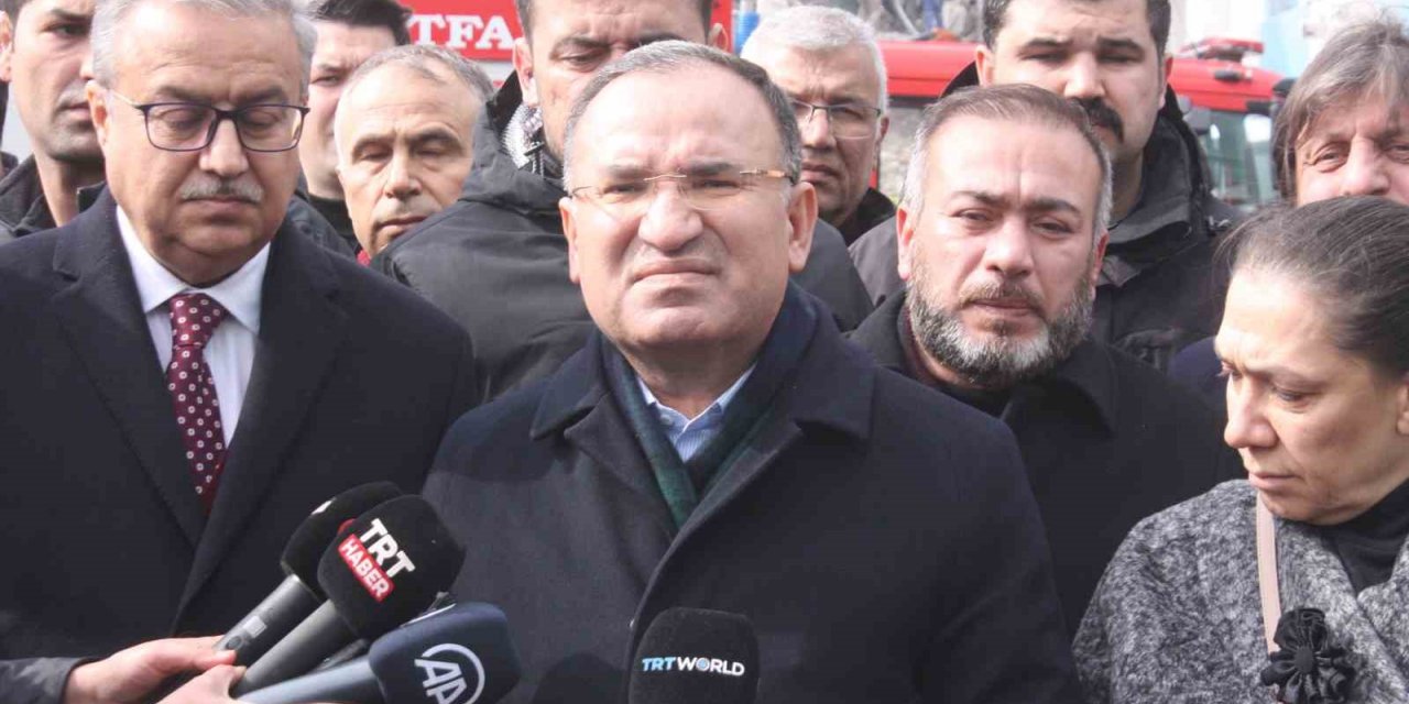 Bakan Bozdağ: “Diyarbakır’da 133 kişi vefat etti, 871 kişi yaralandı”