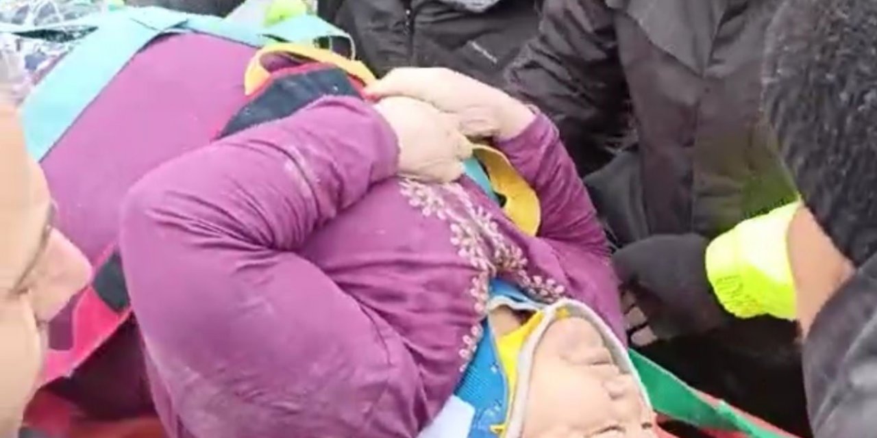 Kahramanmaraş’tan bir güzel haber daha, bir kadın enkazdan kurtarıldı