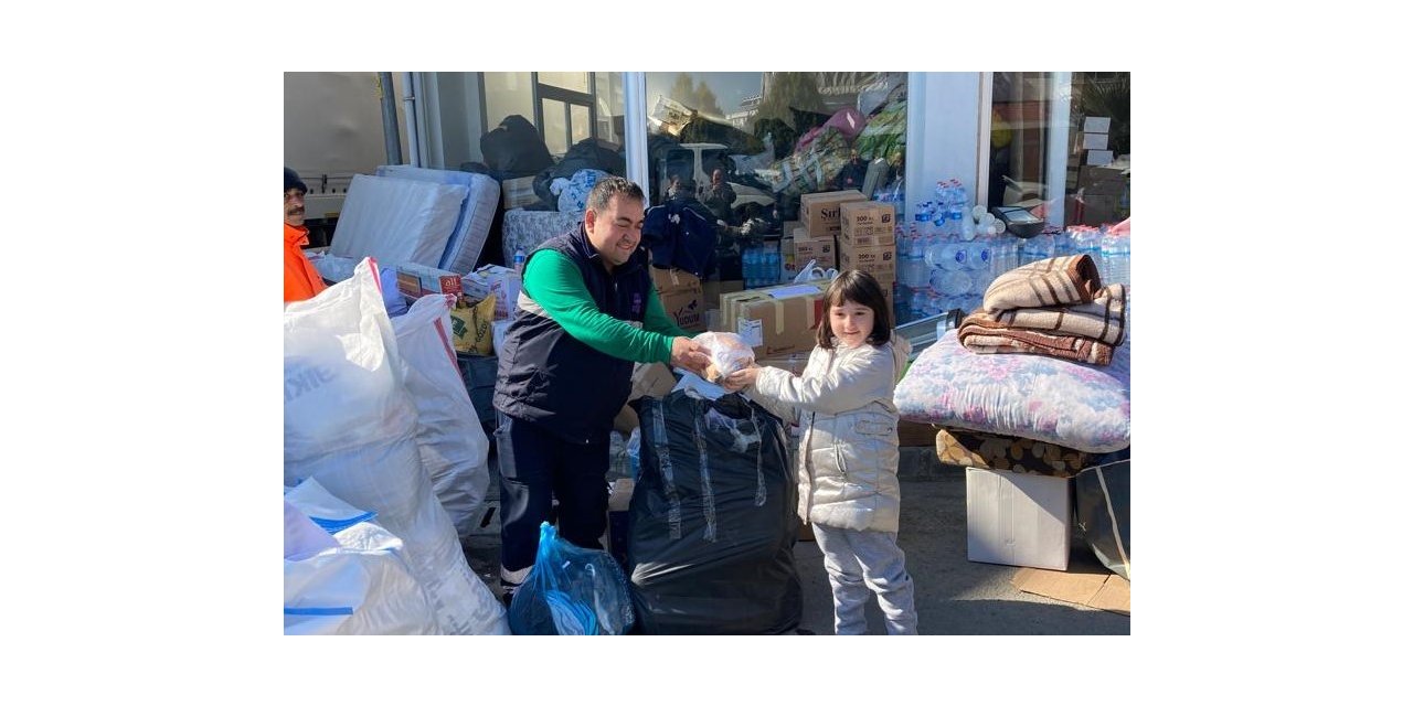 Efelerli miniklerden depremzedelere büyük moral