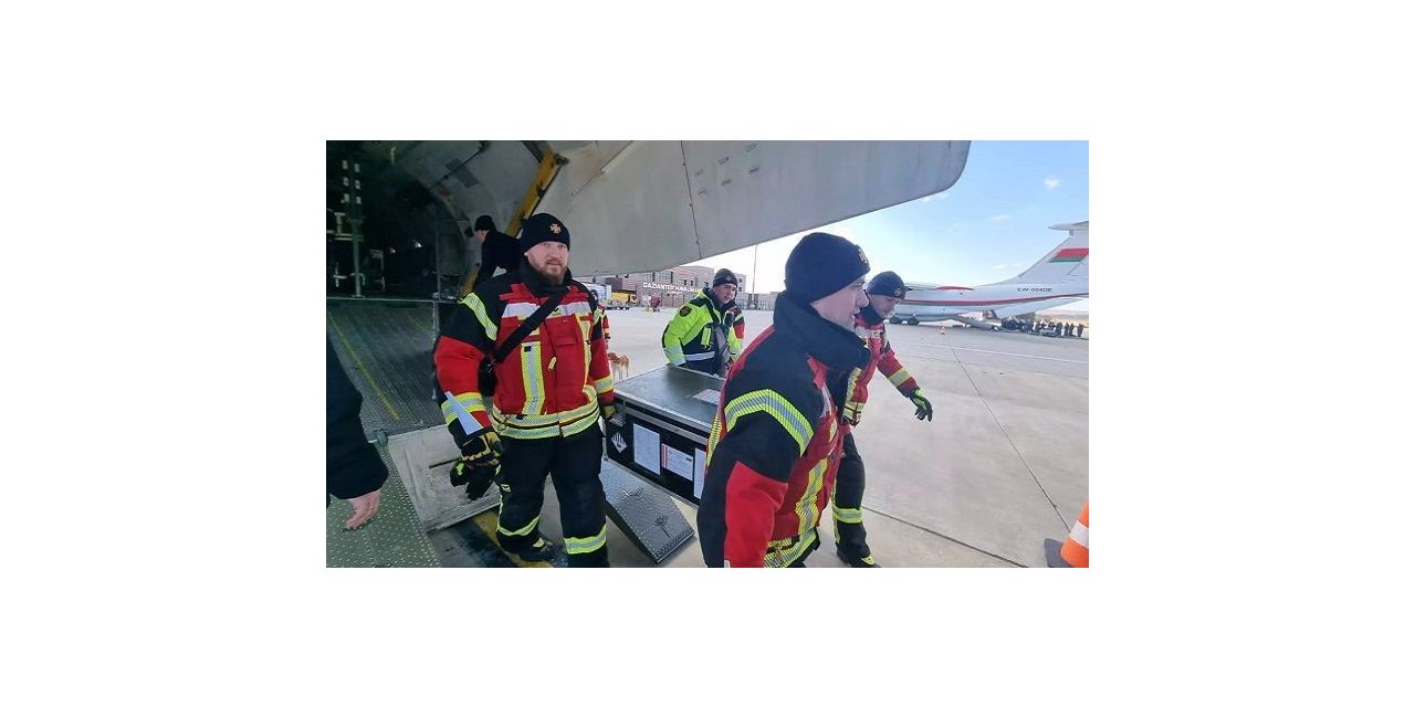 Ukrayna’dan gelen ilk arama-kurtarma ekibi Gaziantep’e ulaştı