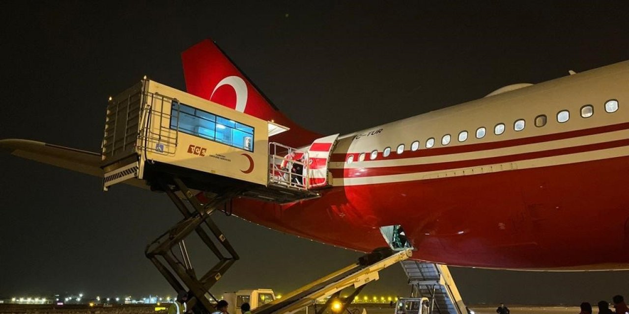 Adana’dan 60 yaralı Cumhurbaşkanlığı uçağı ile Ankara’ya getirildi