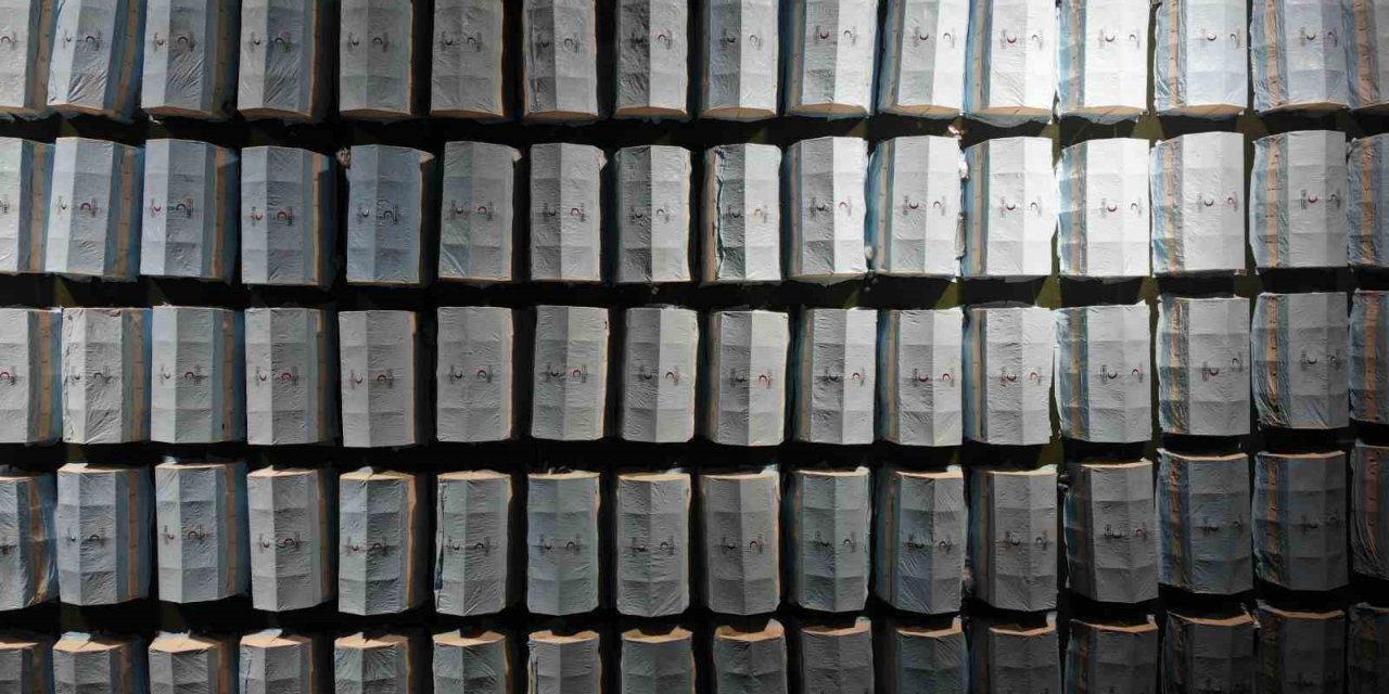 Depremin hayatı felç ettiği Adıyaman’da kurulan çadır kent havadan görüntülendi