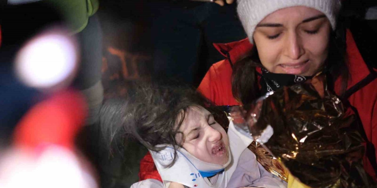 Cenazeleri almaya gelmişlerdi, son sesli çağrıda 72 saat sonra babayla kızını sağ buldular