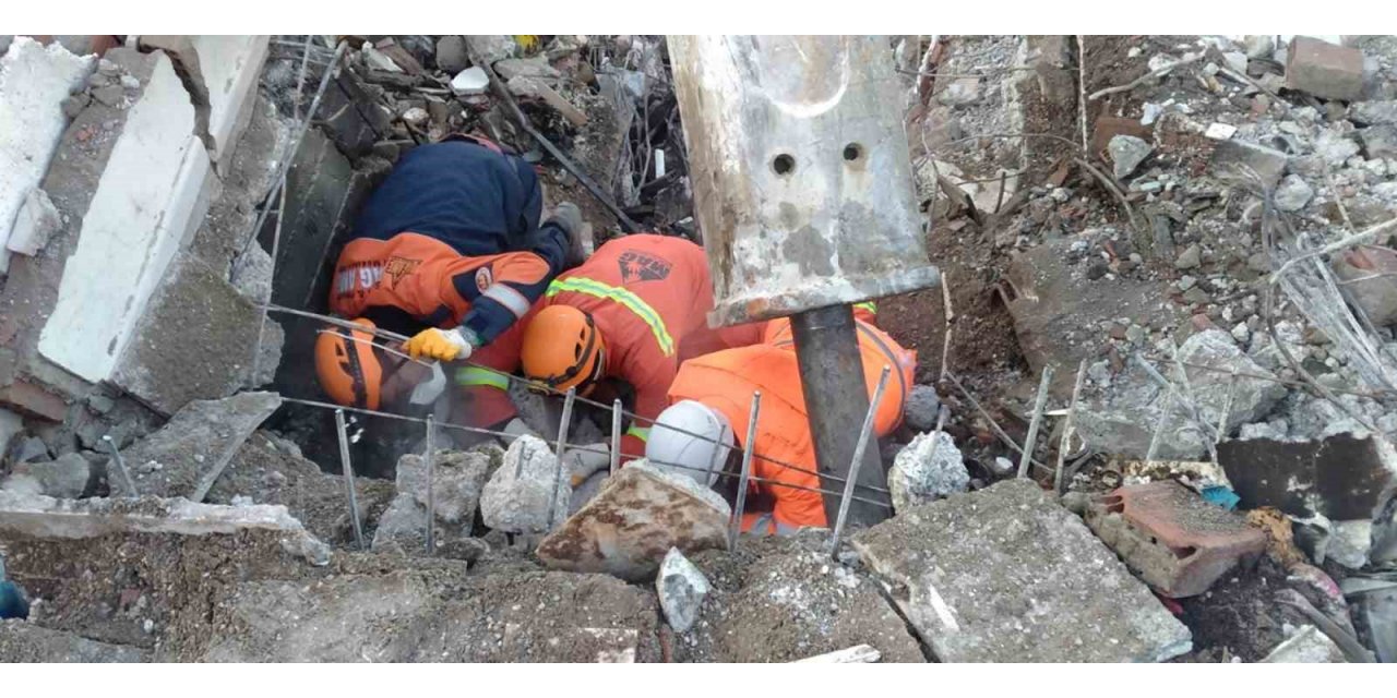 Gemlik’ten depremzedelere 32 tır yardım