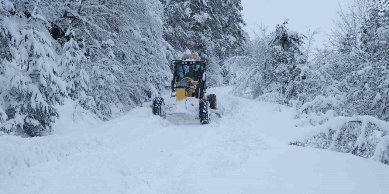 Samsun’da karla mücadele