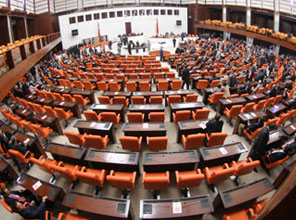 Bu 3 adaydan biri AYM üyesi seçilecek