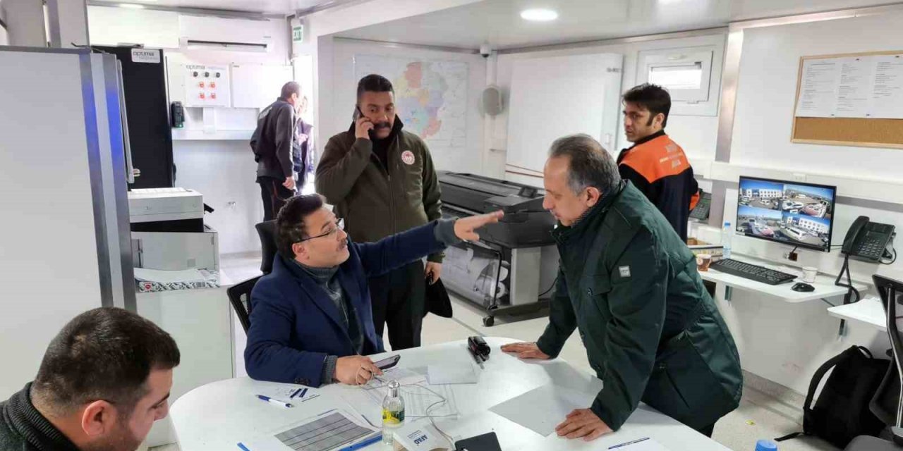 Başkan Yalçın deprem bölgesinde