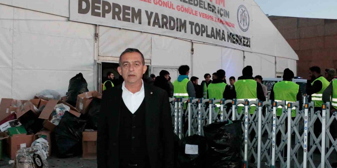 Tanoğlu deprem yardım malzemesi toplama merkezini ziyaret etti