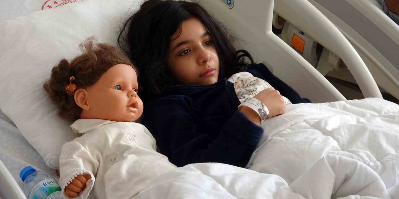 Enkaz altından kurtarılan depremzede: "Biz kurtulduk ama Adıyaman silindi, geçmişimiz silindi”