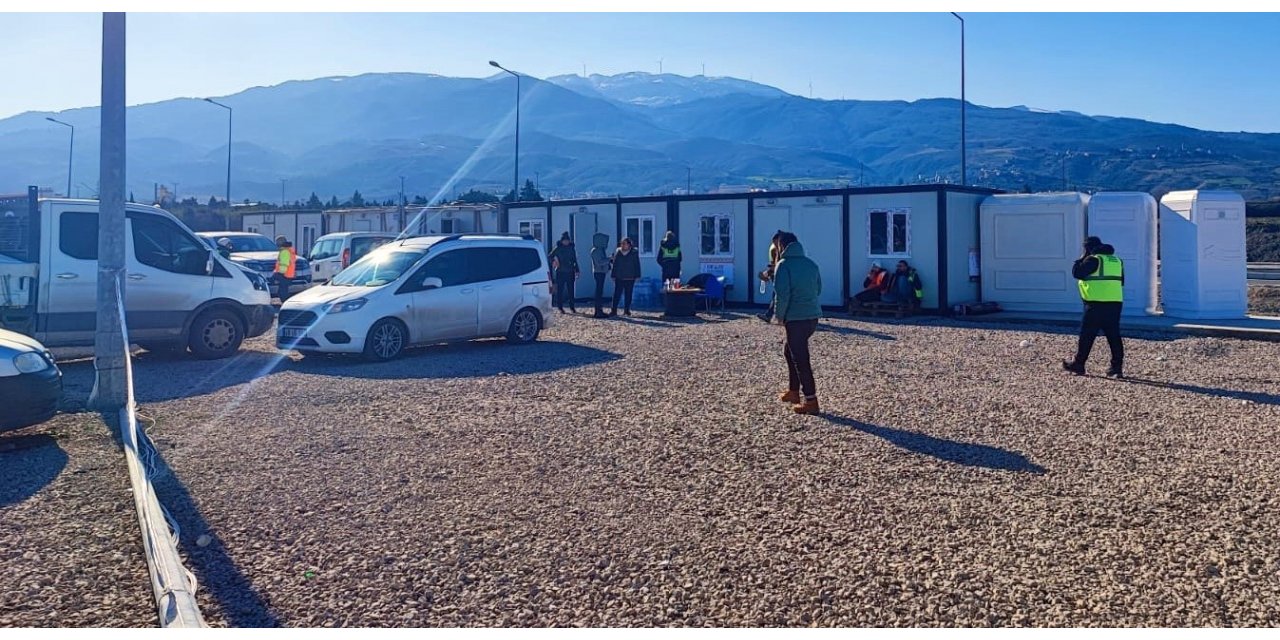 Bodrum Belediyesi tarafından çadırlar ve prefabrik ev kuruldu