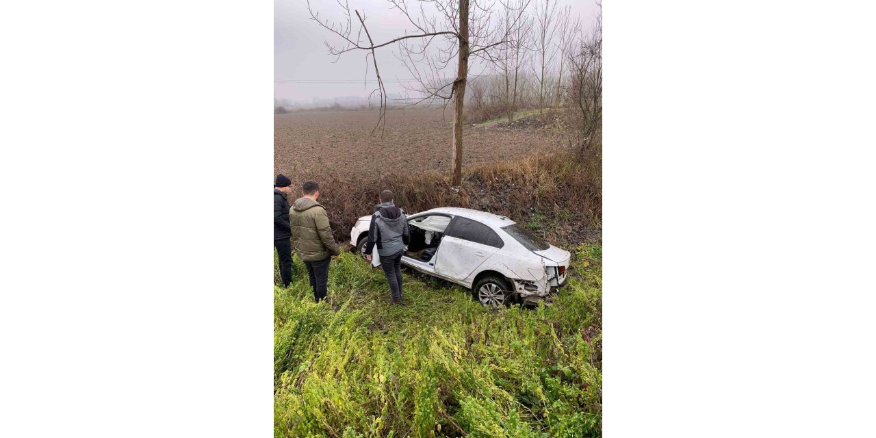 D-100’de otomobil şarampole uçtu: 1 hafif yaralı