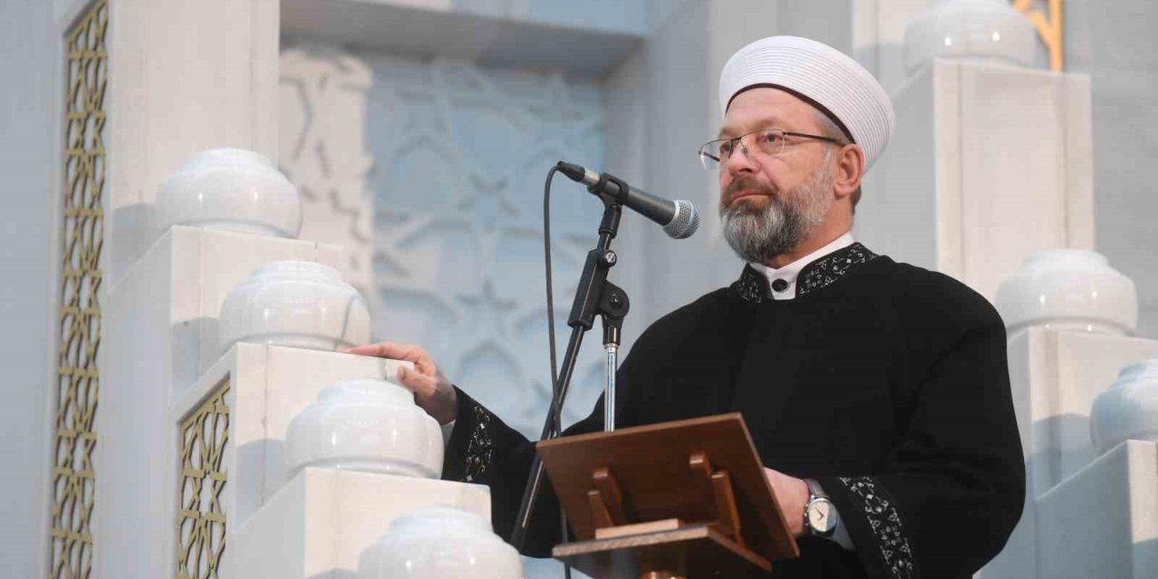 Camilerde Kahramanmaraş merkezli yaşanan depremler konulu hutbe okundu