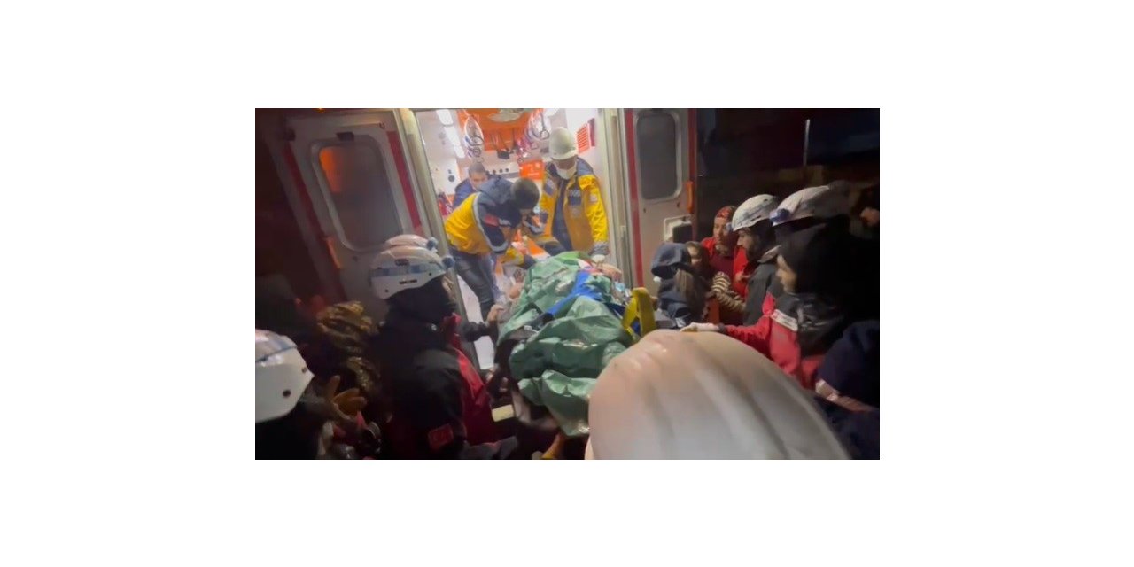 Depremin 100. saatinde umut tazeleyen kurtuluş