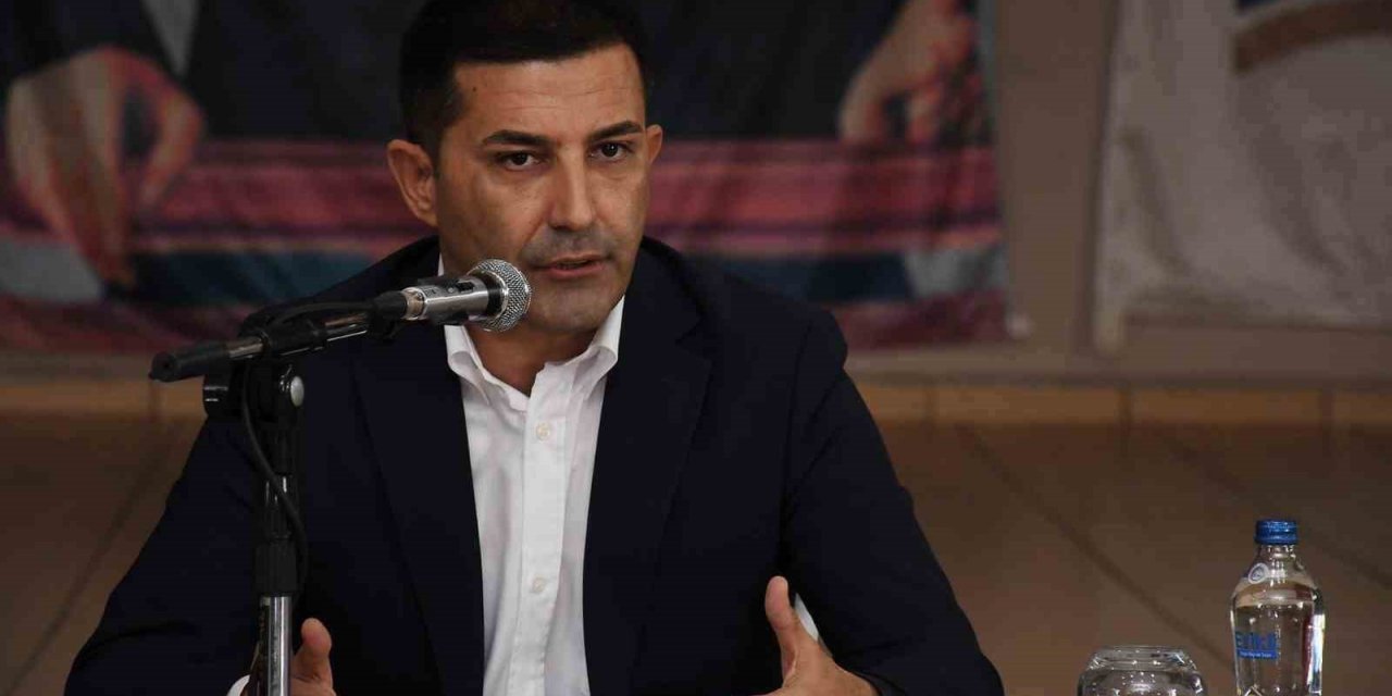 Başkan Günel, maaşını depremzedelere bağışladı