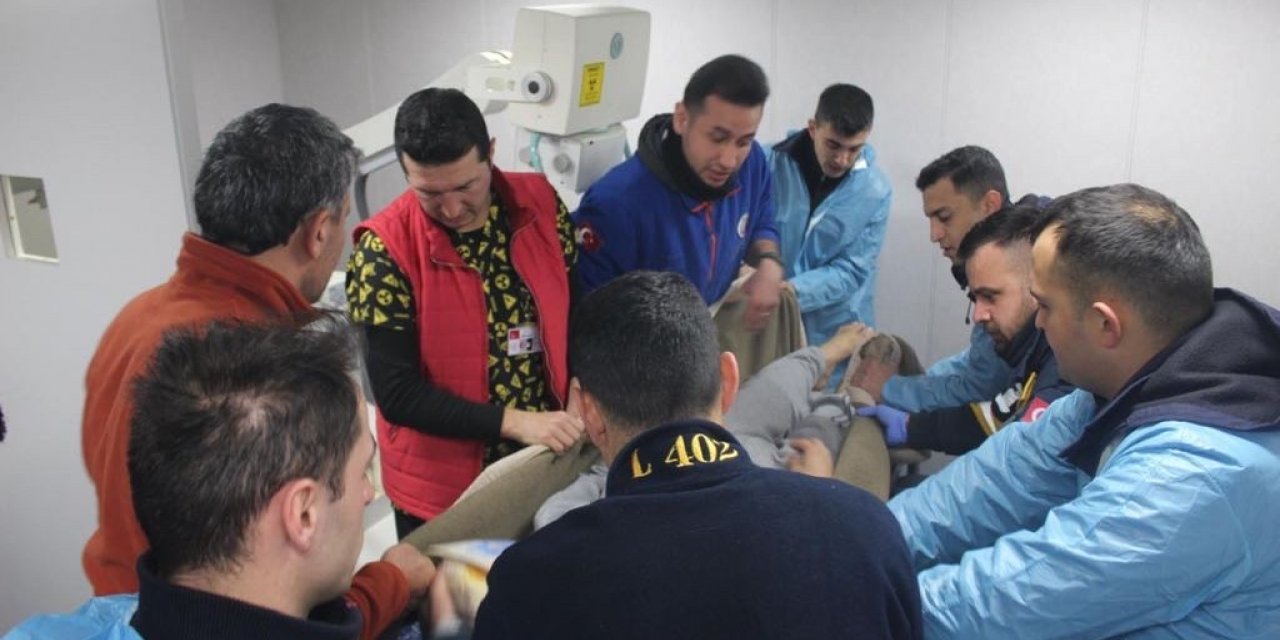 TCG Bayraktar’da yaralı vatandaşların tedavisi sürüyor