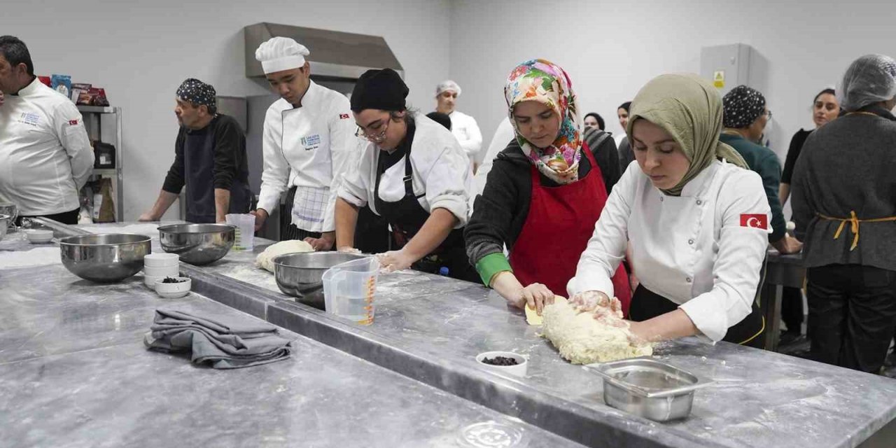 SUBÜ depremzedeler için ekmek üretimine başladı