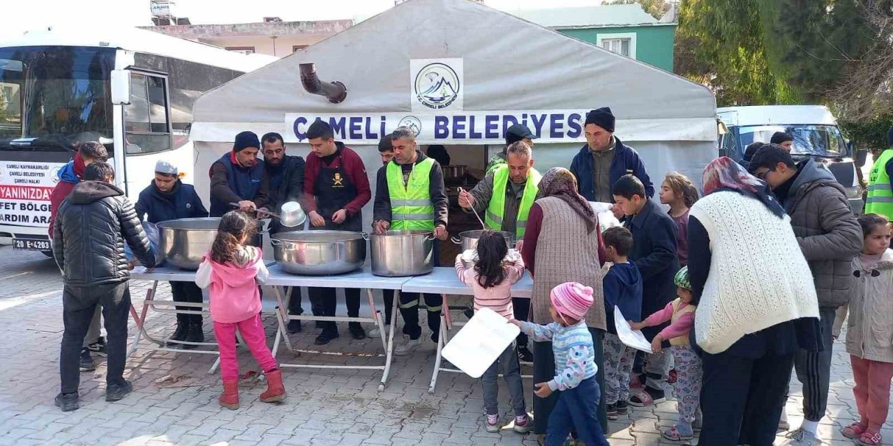 Çameli Belediyesi’nin sahra mutfağı Hatay’da hizmete başladı
