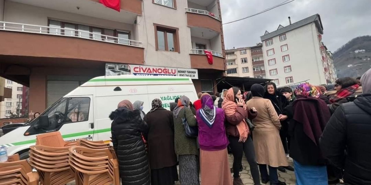 Depremde hayatını kaybeden futbolcu Giresun’da toprağa verildi