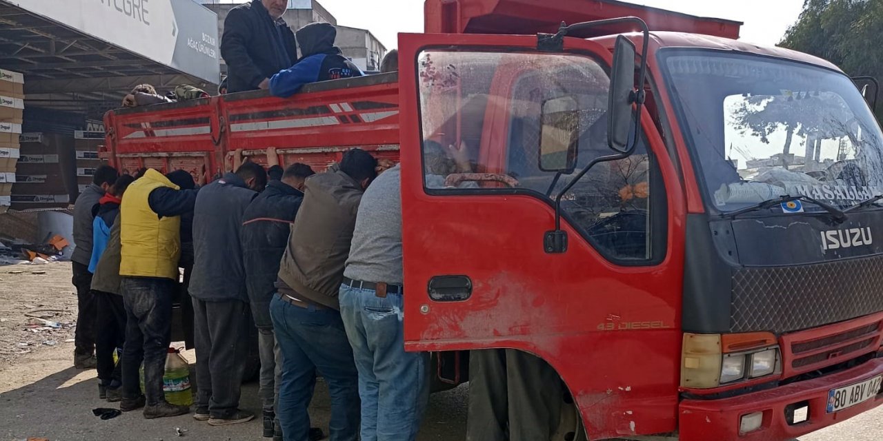 Hatay’da hırsızlık girişiminde bulunanlar Özel Harekat polisleri tarafından yakalandı