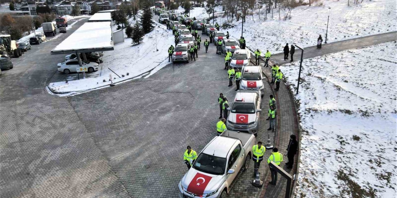 Kütahya OBM deprem bölgesine üçüncü ekibini yola çıkardı