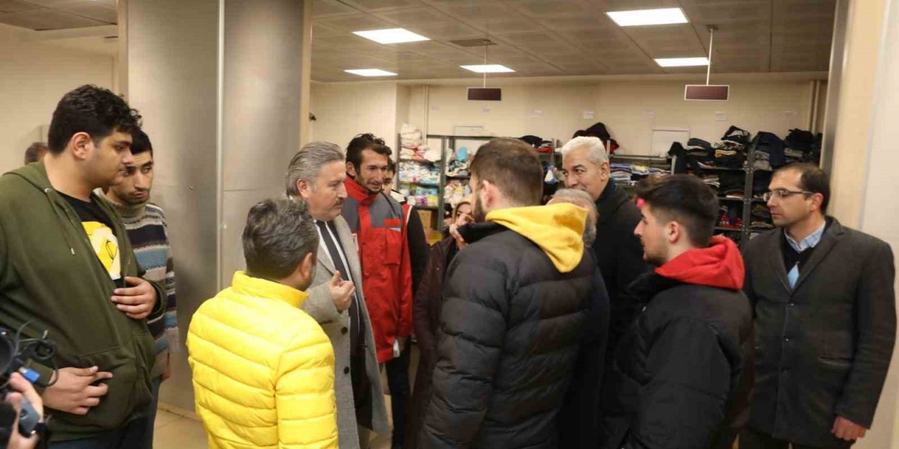 Aydınlıkevler Telekom binası, yardım koordinasyon merkezi oldu