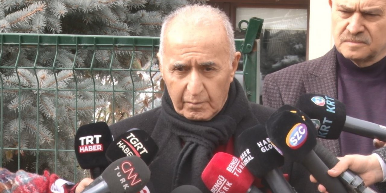 Siyasilerden eski CHP Genel Başkanı Baykal’ın evine taziye ziyareti