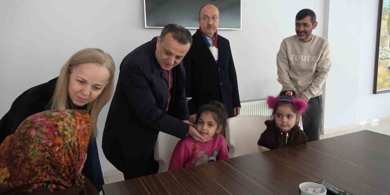 49 depremzede Gümüşhane Üniversitesi Sosyal Tesisleri’ne yerleştirildi