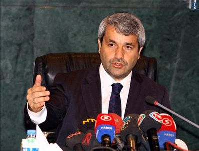 Elektrikli aracı tanıttı