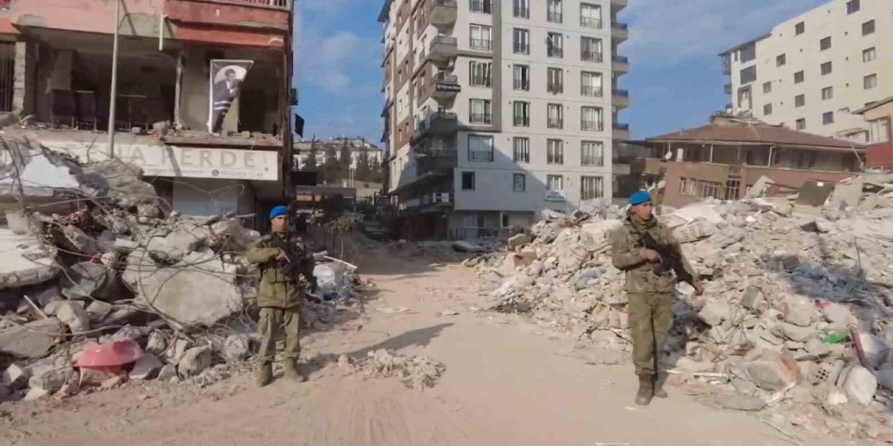 4’üncü Komando Tugayı Hatay’da asayişi sağlıyor