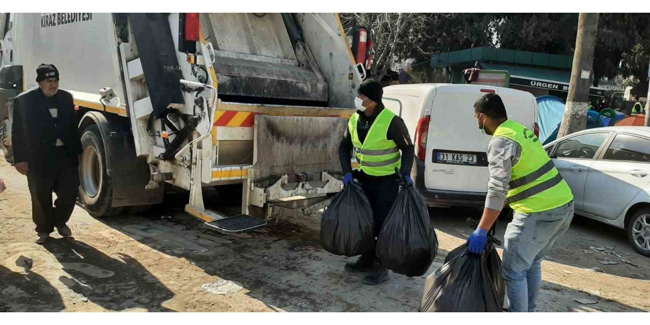 Marmaris temizlik ekipleri afet bölgesinde canla başla çalışıyor