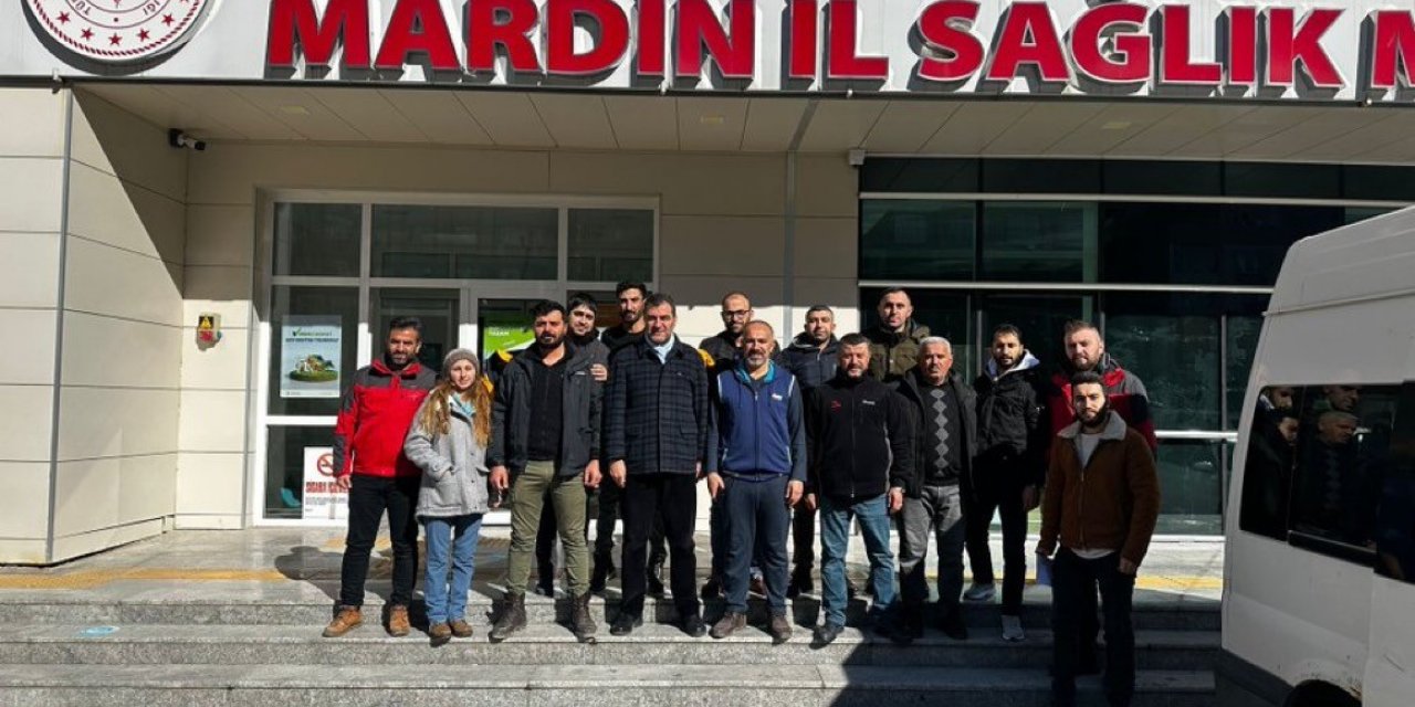 Mardin’de 10 sağlık çalışanı deprem bölgesine gönüllü olarak yola çıktı