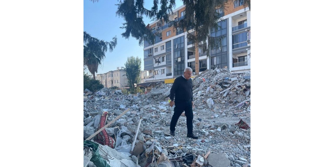 Başkan Atay, deprem bölgesinde temaslarını sürdürüyor