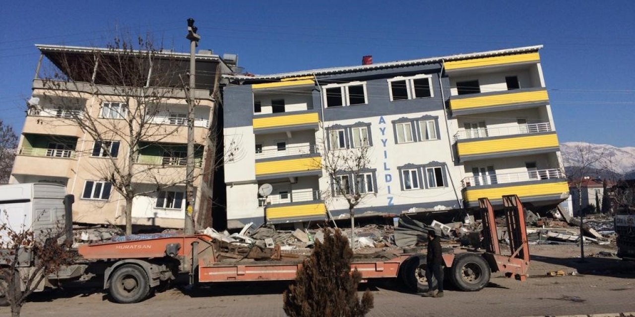 Adıyaman ve Hatay’da binaların yıkılmasının en önemli sebebi ’Zemin Sıvılaşması’