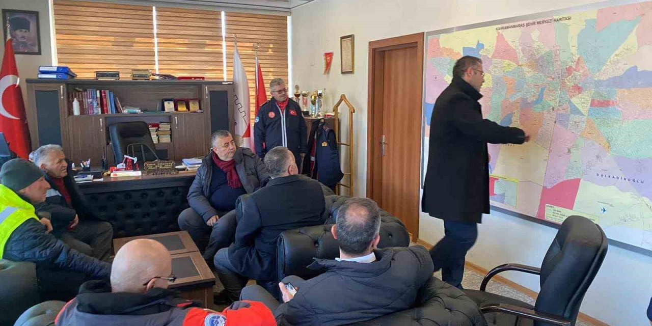 Başkan Büyükkılıç’tan Deprem Bölgesindeki İtfaiye Erlerine Ziyaret