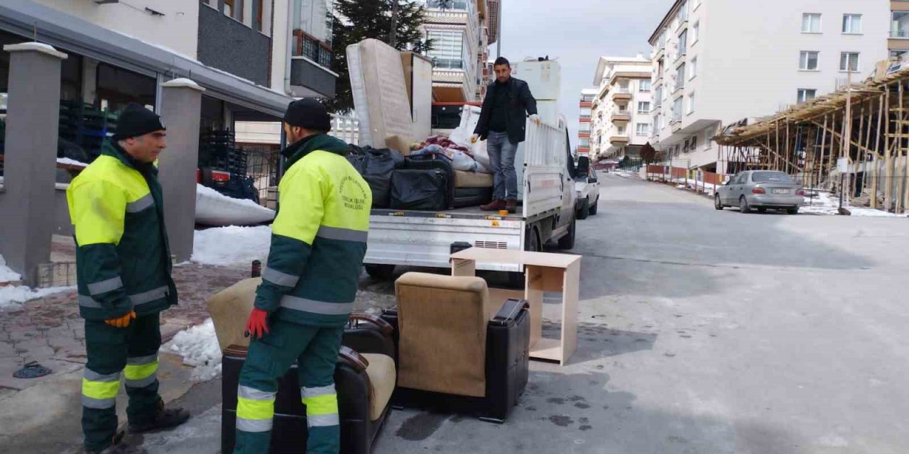 Keçiörenliler kapılarını depremzedelere açtı