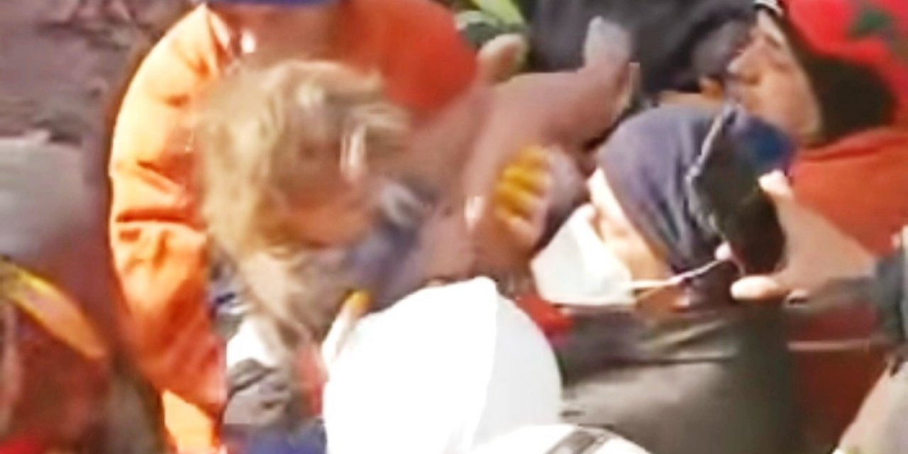 Simav İtfaiye Müdürlüğü ekibi 150 saat sonra 8 yaşındaki küçük kızı enkazdan sağ olarak çıkardı