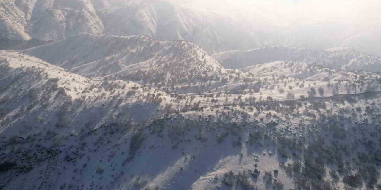 Askeri helikopterle yüzey kırığı araştırma çalışması