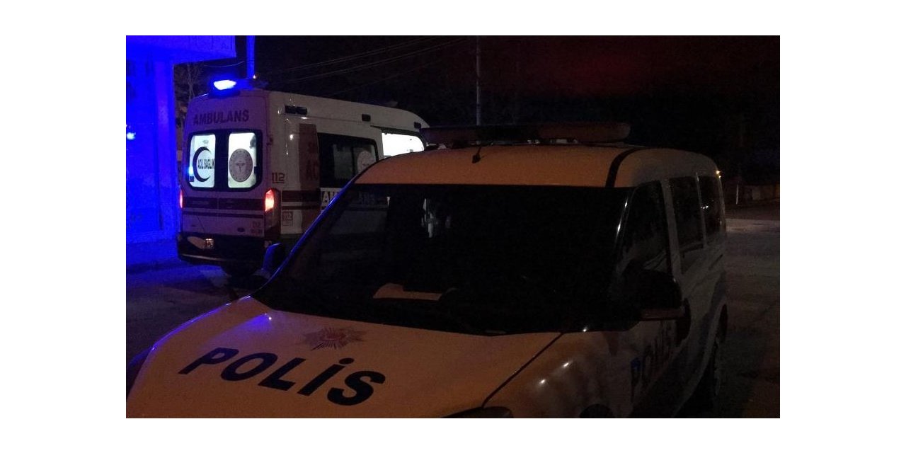 Sokak ortasında silahla vuruldu