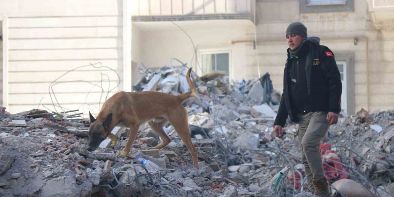 Diyarbakır’da depremde 7 sağlık çalışanı hayatını kaybetti
