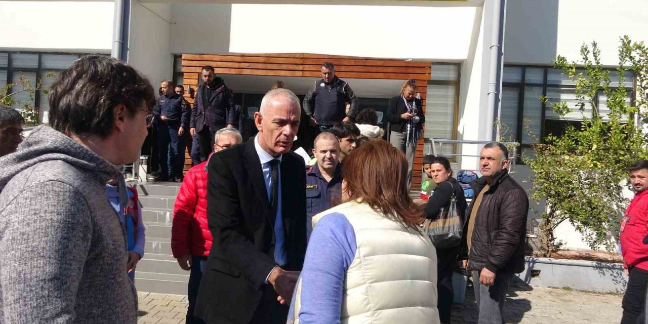 Depremzedeler için Marmaris’in tüm kurumları seferber olmaya devam ediyor