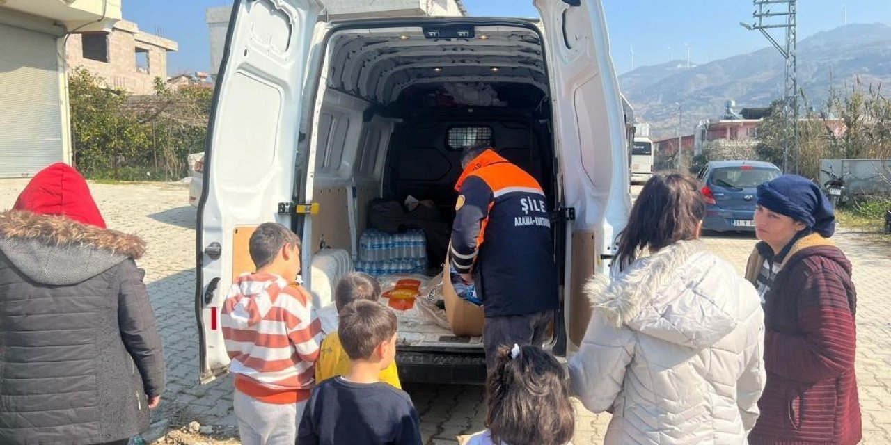 Şile Belediyesi mobil aşevi Antakya’da sıcak yemek dağıtımına başladı