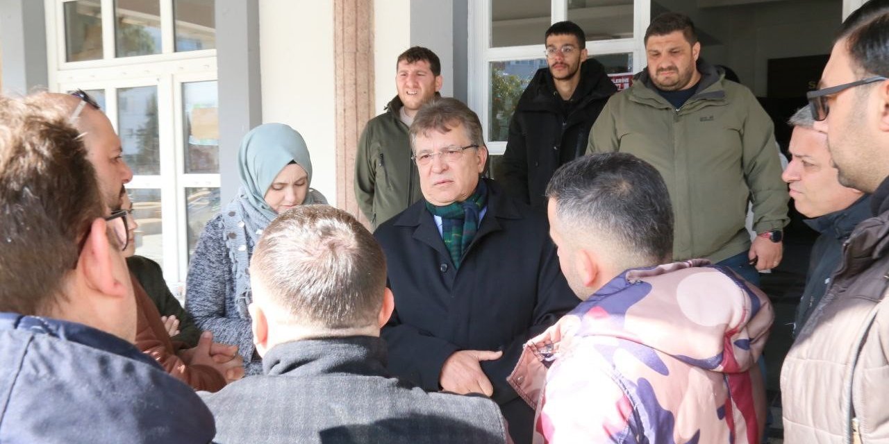 Edremit Belediyesi depremzedelerin yanında