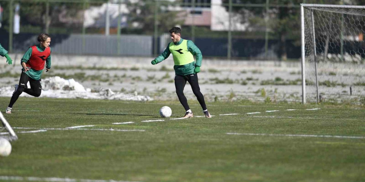 Bursaspor’da hazırlıklar devam ediyor