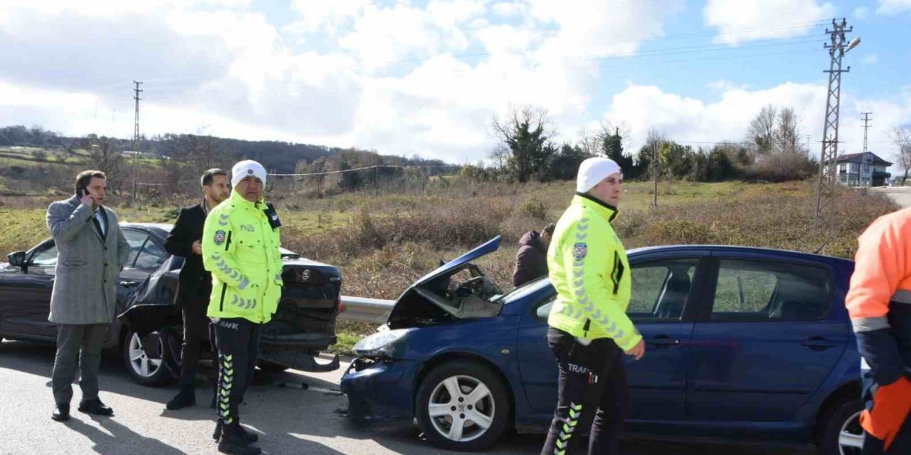 Sinop’ta trafik kazası: 2 yaralı