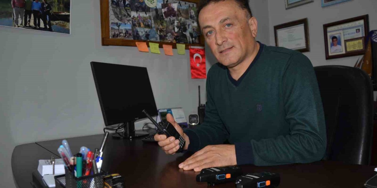 Telsizler afetlerde en önemli iletişim aracı