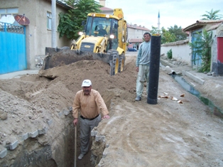 Tuzlukçu'da kanalizasyon çalışmaları
