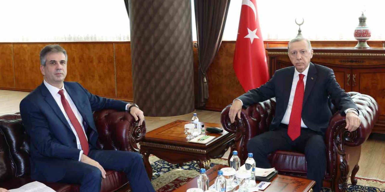Cumhurbaşkanı Recep Tayyip Erdoğan, İsrail Dışişleri Bakanı Eli Cohen’i kabul etti.